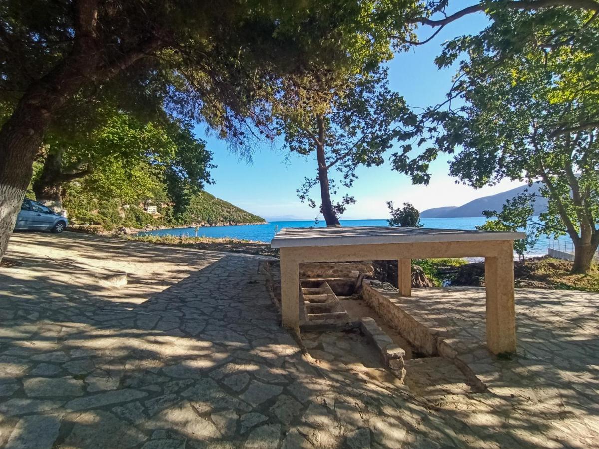 Meltemi Studios Vasiliki  Bagian luar foto